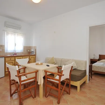 Janos And Apartmán Nausa