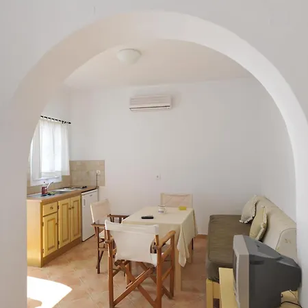 Janos And Apartment *